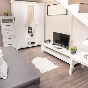  Apartman Bakats Square Premium With Ac